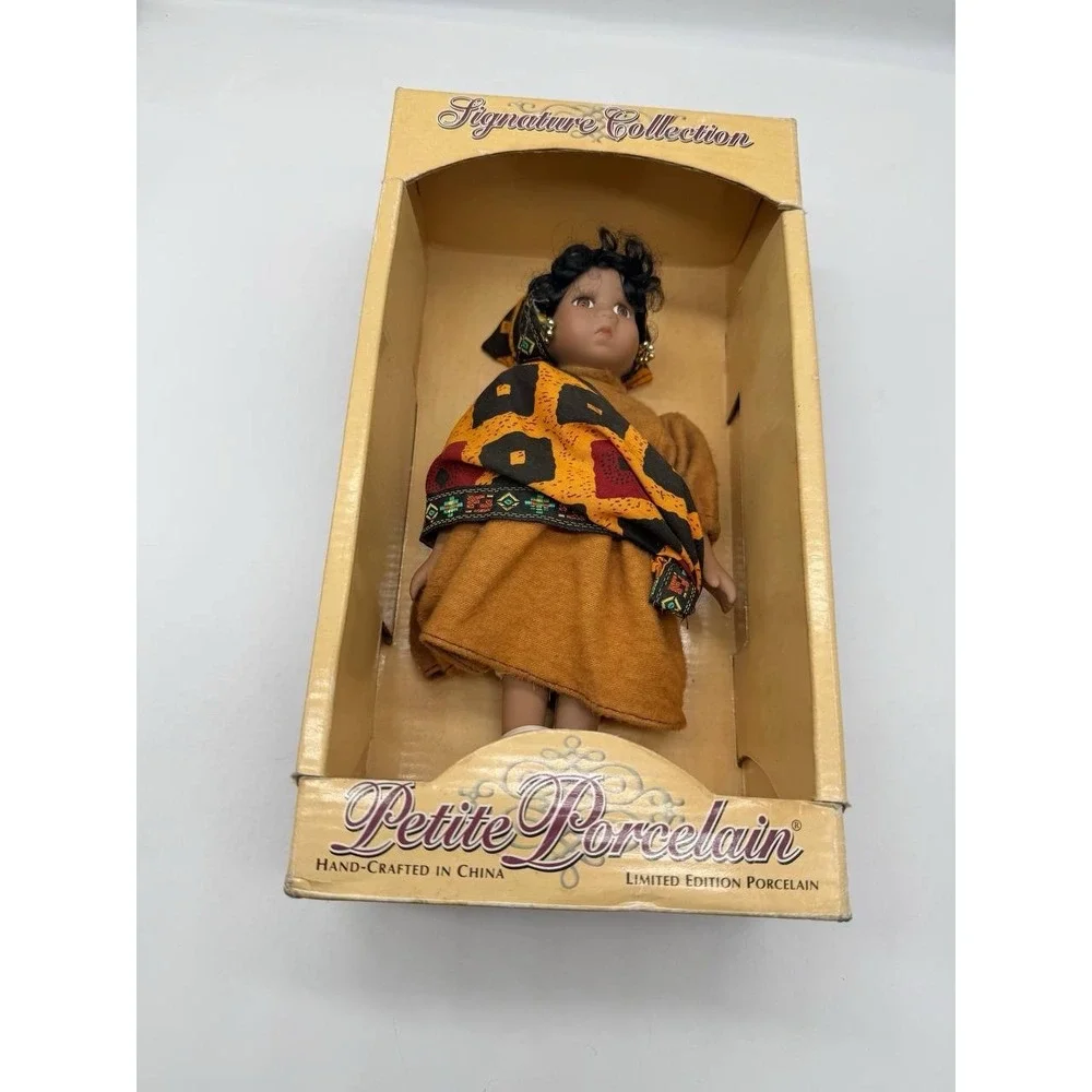 Petite Porcelains Dolls of The World Collection by Barbara Lee 2001 KADESHA